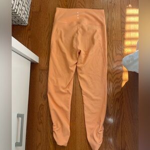 Wilo The Label size L ruched leggings